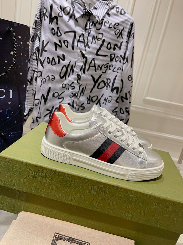 GG ACE GG SUPREME TRAINER PELLE DI VITELLO ARGENTO