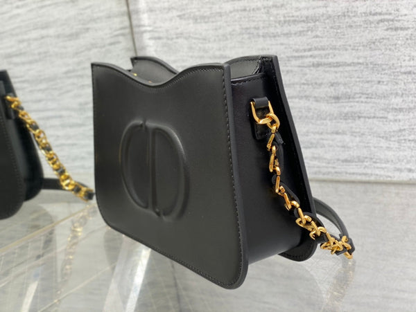 HOBO SIGNATURE 23 BAG IN BLACK LAMBSKIN