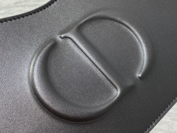 HOBO SIGNATURE 23 BAG IN BLACK LAMBSKIN