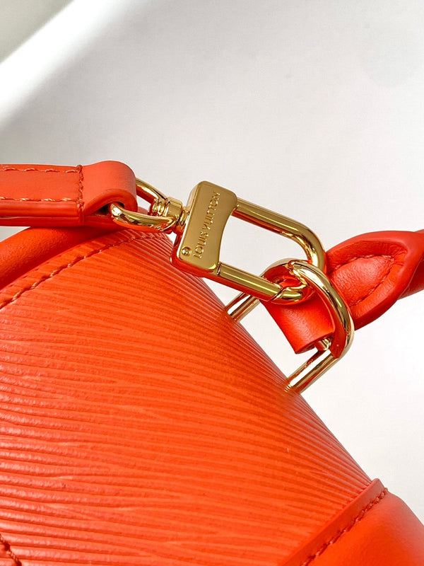 LV Hide & Seek Handbag 21cm Orange Epi Grain Cowhide GHW
