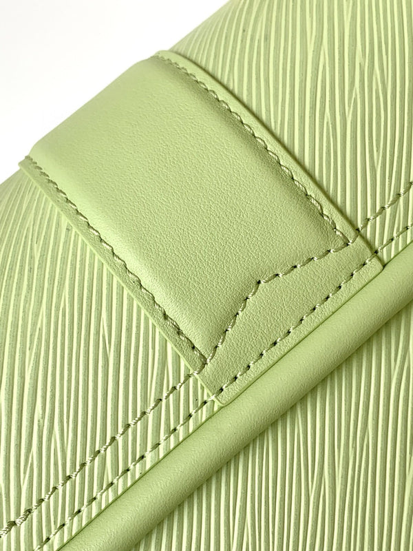 LV Hide & Seek Handbag 21cm Green Epi Grain Cowhide GHW