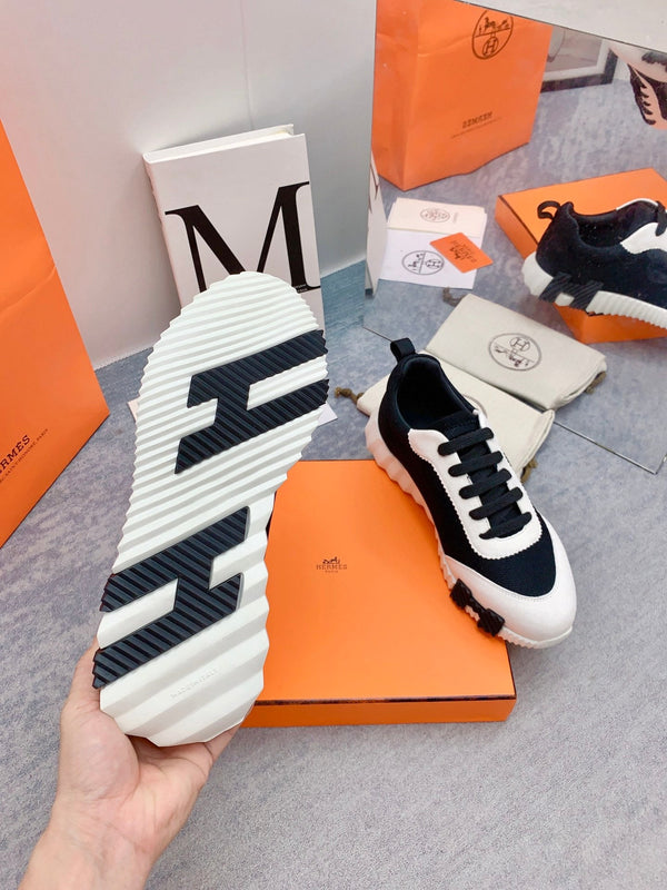 HM Bouncing Sneaker In Black Mesh Fabric 106459