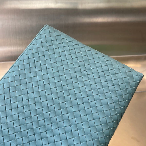 INTRECCIATO 30 IN AGNELLO AZZURRO