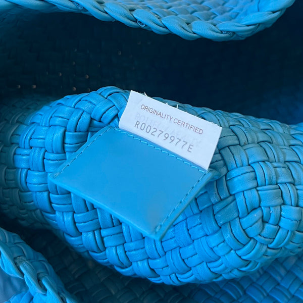 BORSA TOSCA 27 IN PELLE DI VITELLO AZZURRO