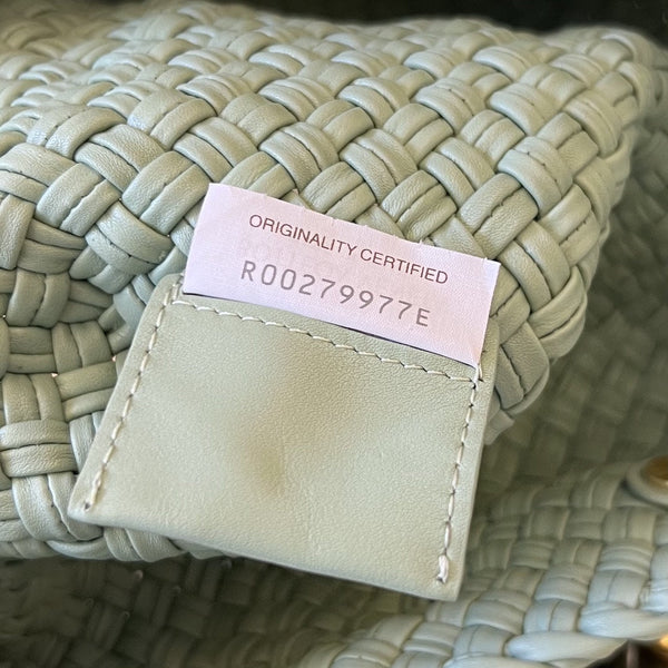 BORSA TOSCA 27 IN PELLE DI VITELLO GRIGIO CREMA