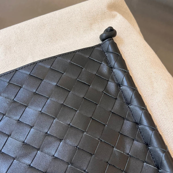 BORSA PORTELLO 41 IN VITELLO NERO E TELA BIANCA