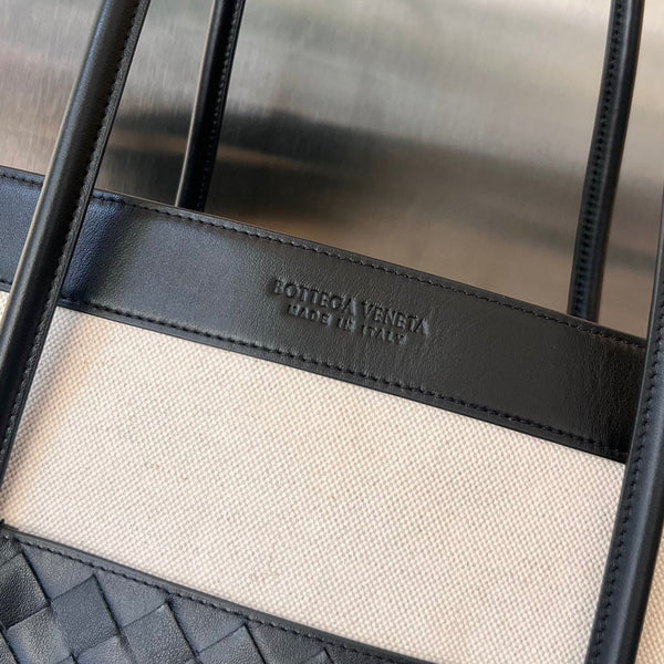 BORSA PORTELLO 41 IN VITELLO NERO E TELA BIANCA