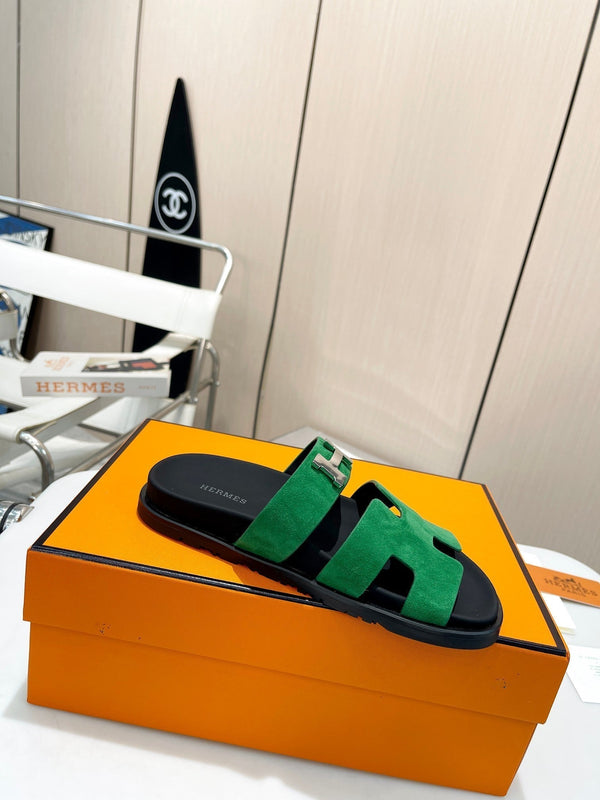 HM CHYPRE SANDAL DARK GREEN WITH H-BUCKLE SUEDE