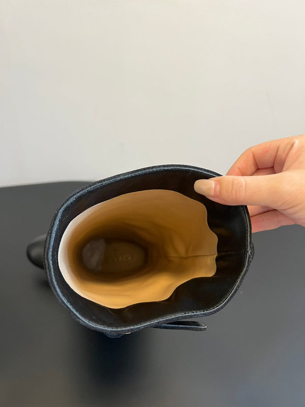 Stivali alti CC neri con catena in pelle scamosciata e vacchetta 944967