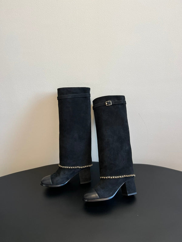 Stivali alti CC neri con catena in pelle scamosciata e vacchetta 944967