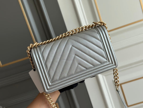 ragazzo medio 25 grigio chevron caviale hardware oro invecchiato