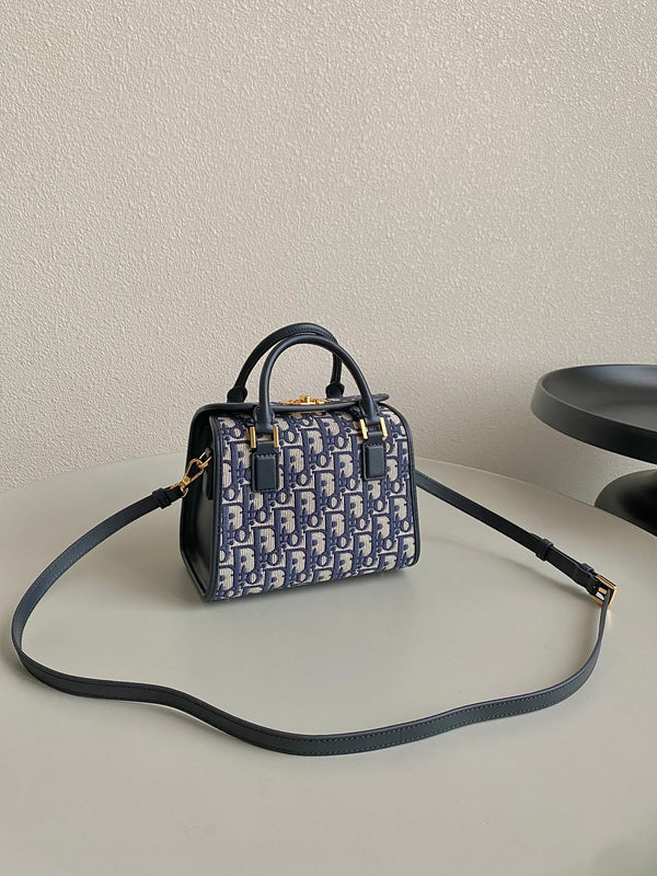 BOSTON 20 HANDBAG IN BLUE OBLIQUE JACQUARD