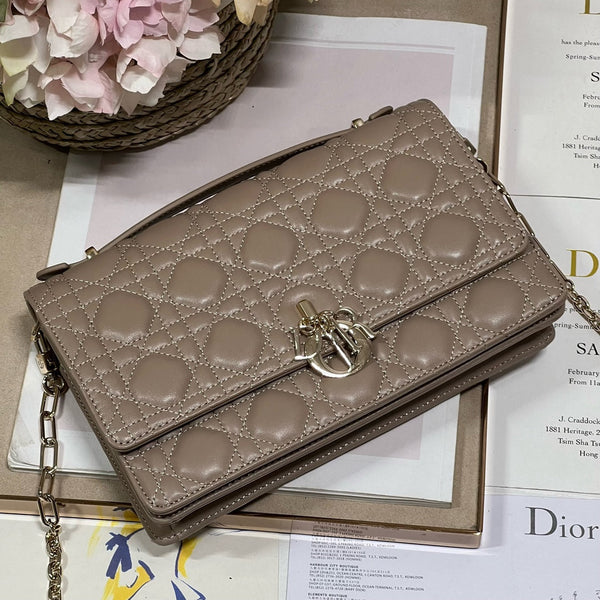 MISS CD 24CM PELLE DI AGNELLO MARRONE SCURO