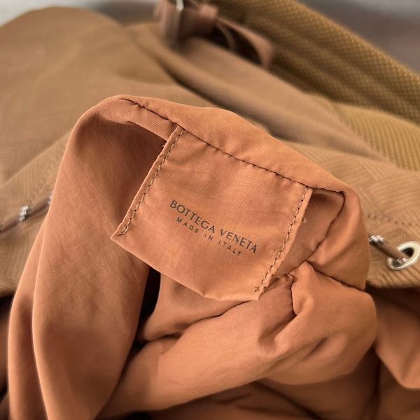 ZAINO ALTO 42 IN TESSUTO JACQUARD MARRONE RUSSET