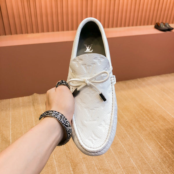 LV LOAFER IN WHITE EMBOSSED CALFSKIN