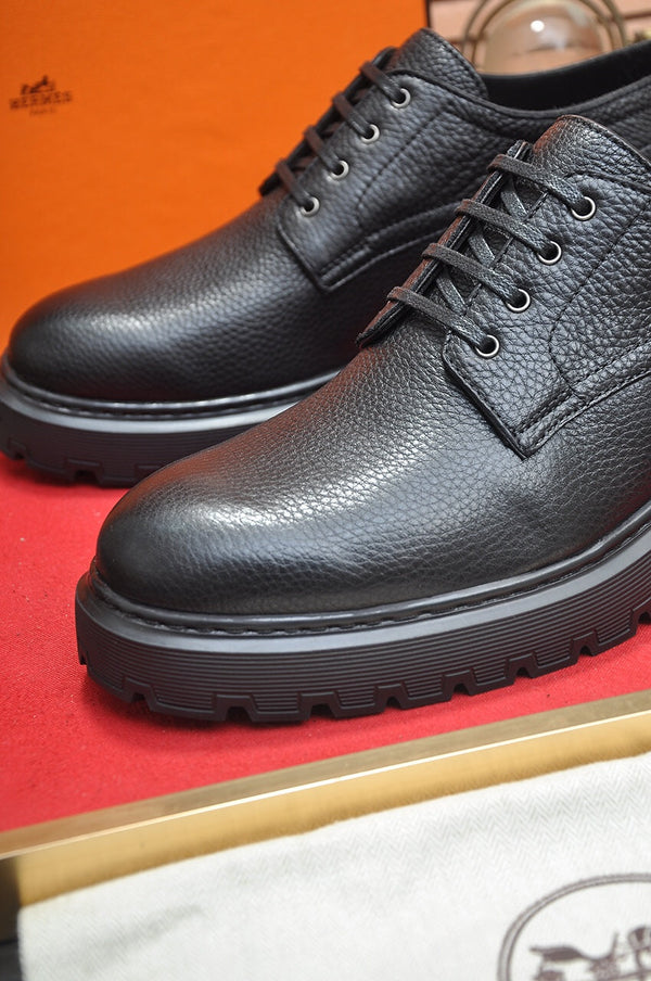 HM DANIEL TRAMPING SHOE BLACK GRAINDED CALFSKIN