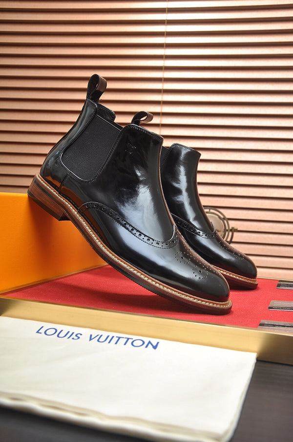 LV CHELSEA ANKLE BOOT IN BLACK CALFSKIN