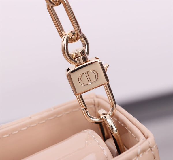 MEDIUM LADY D-JOY 26 BEIGE PELLE DI AGNELLO