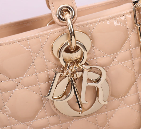 MEDIUM LADY D-JOY 26 BEIGE PELLE DI AGNELLO