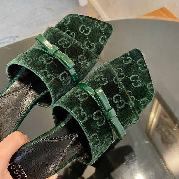 GG VELVET HIGH HEEL SANDALS WITH BEAUTIFUL LOGO DETAILS GREEN FOREST