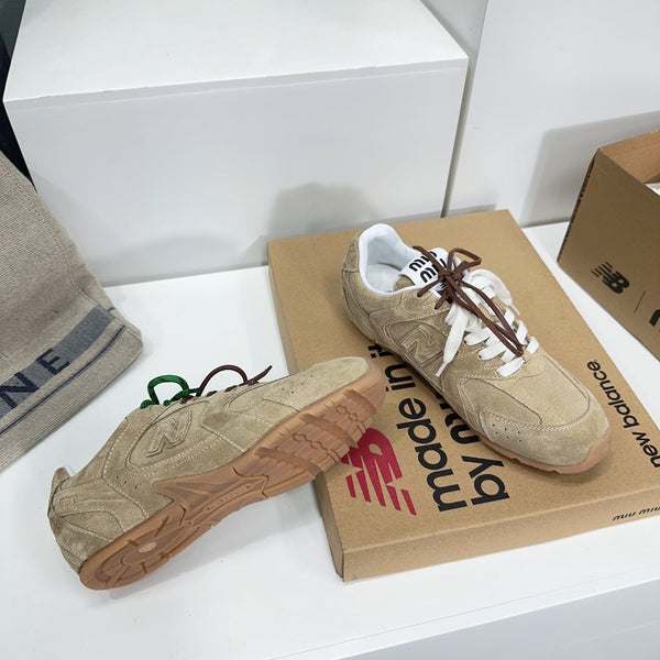 Miu Balance 530 SL Suede Sneaker