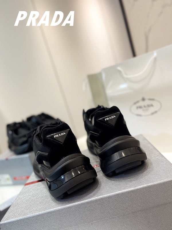 SNEAKERS PRA SYSTEME SPAZZOLATE IN PELLE DI VITELLO NERA