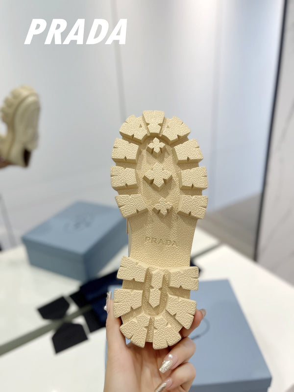 MOCASSINI MONOLITH IN PELLE SPAZZOLATA PRA BEIGE