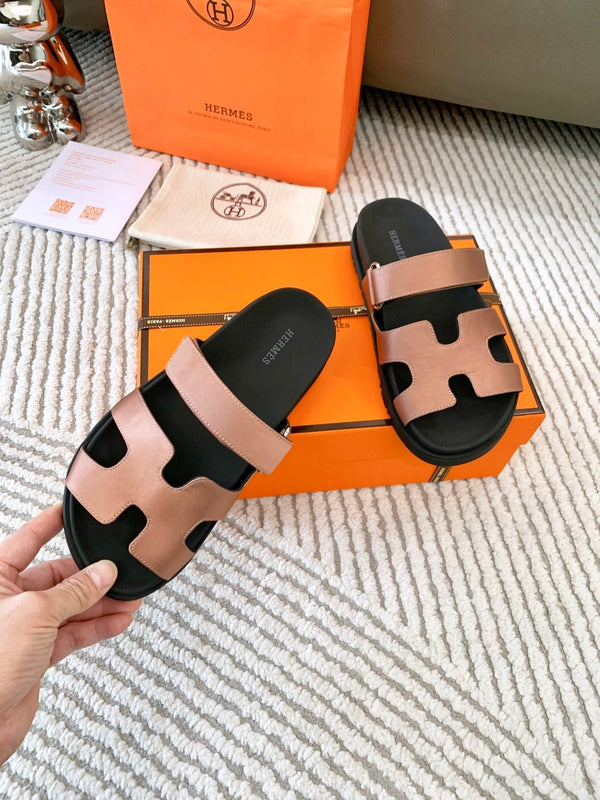 HM Chypre Sandal Shimmery Orange Pink Lambskin 963506