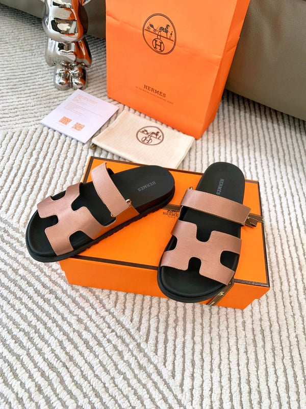 HM Chypre Sandal Shimmery Orange Pink Lambskin 963506