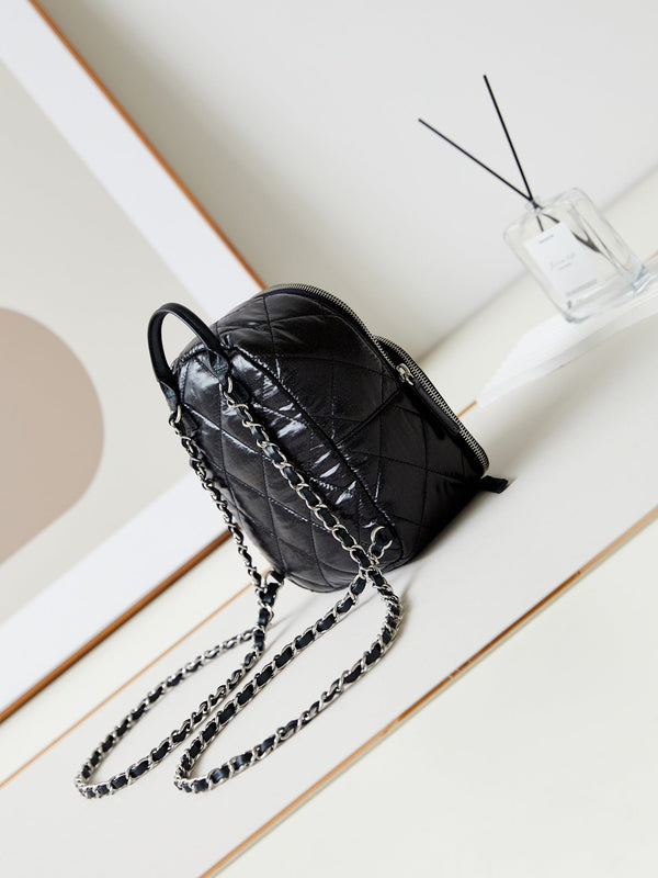 ZAINO 22 IN TESSUTO NERO CON FERRAMENTA ARGENTO