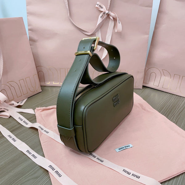 BAGUETTE BAG 24 IN KELP GREEN CALFSKIN