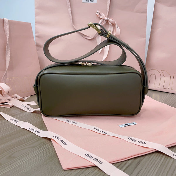 BAGUETTE BAG 24 IN KELP GREEN CALFSKIN