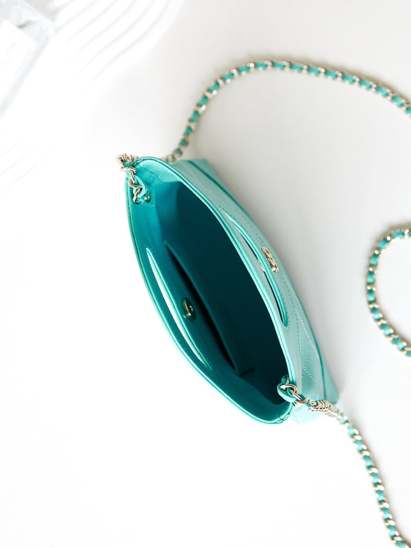 cc 24s31 nano shopping bag 17.5cm cloud blue lambskin gold hardware