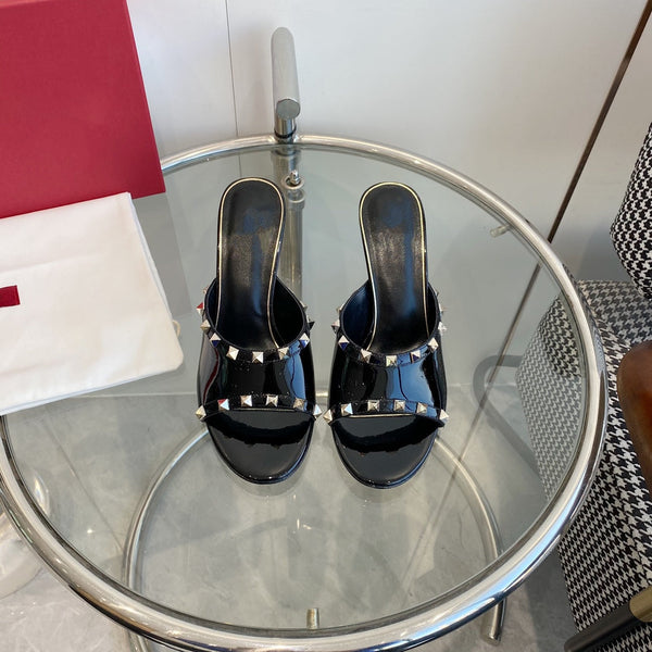 Mules Rockstud in pelle verniciata nera da 80 mm