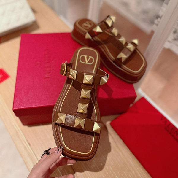 SANDALI ROCKSTUD PLATFORM MULE IN PELLE DI VITELLO MARRONE BRONZO