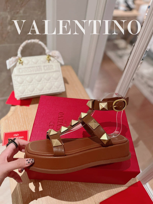 SANDALI ROCKSTUD PLATFORM IN PELLE DI VITELLO BRONZO