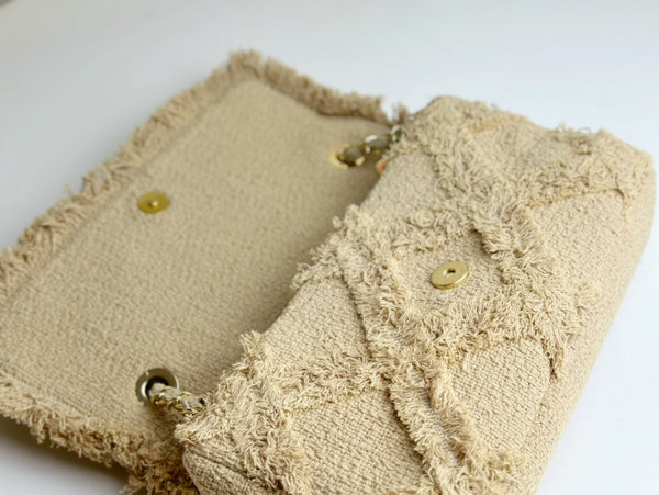 Borsa classica con patta 27 cm in lino intrecciato beige