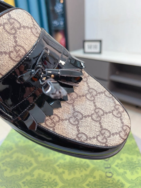 GG Men's Tassel Loafer Black Canvas Cowhide 330398