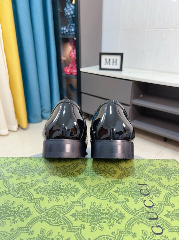 GG Men's Tassel Loafer Black Canvas Cowhide 330398