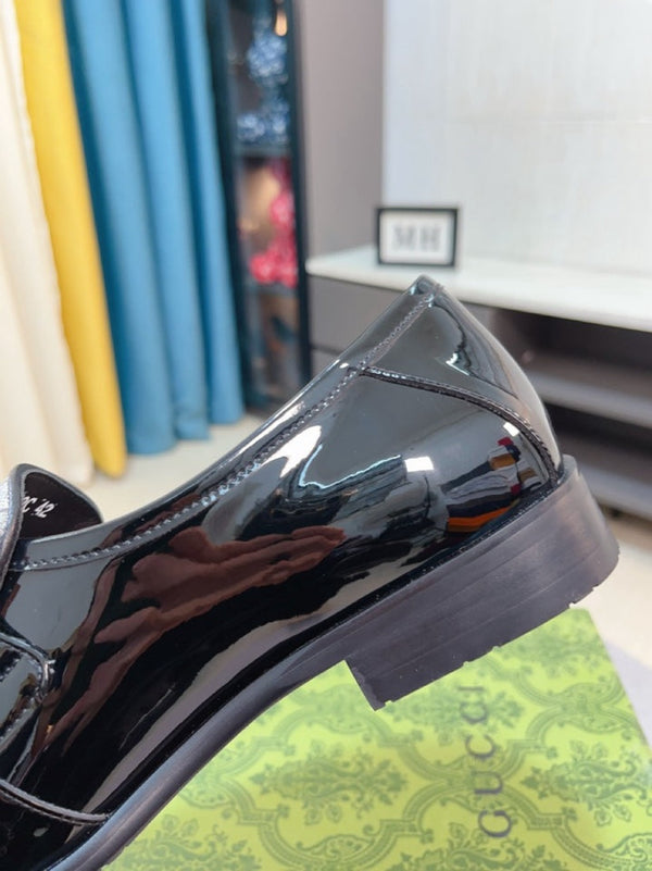 GG Men's Tassel Loafer Black Canvas Cowhide 330398