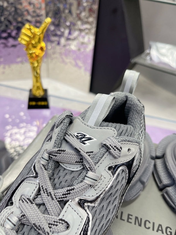 SNEAKER 3XL IN RETE E POLIURETANO TUTTO GRIGIO