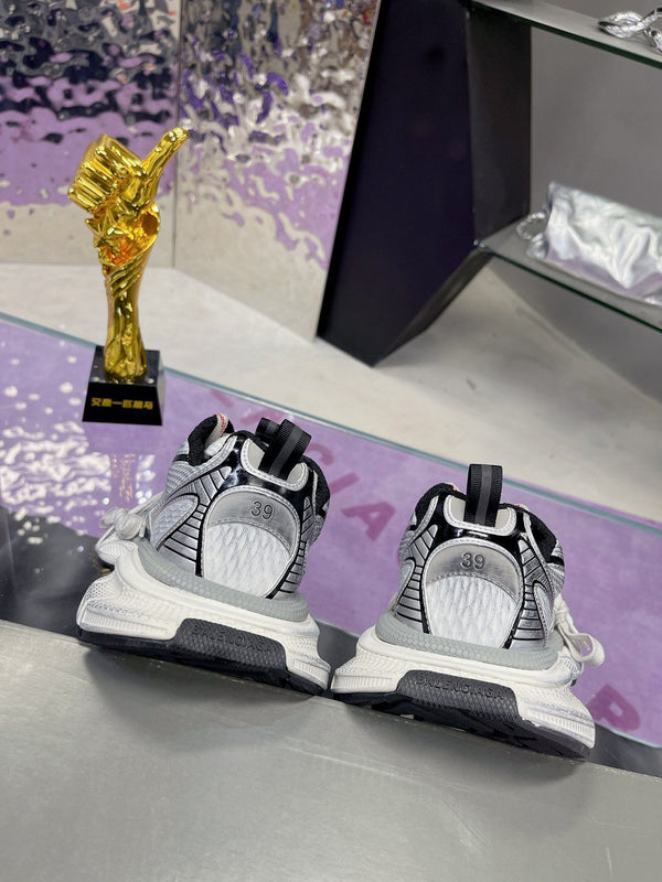 3XL SNEAKER IN GRAY MIX WHITE MESH AND POLYURETHANE