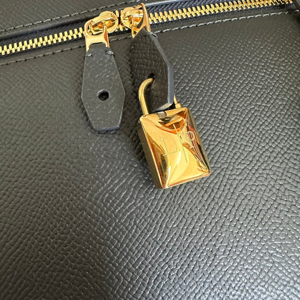 BORSA EXTRA L27 IN PELLE DI VITELLO MARTELLATA NERA CON FERRAMENTA ORO