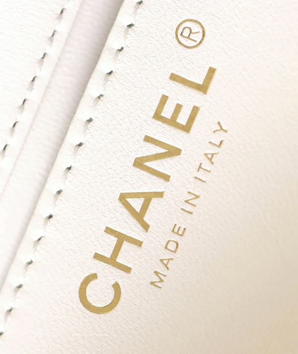 cc 24p mini flap bag 17cm white lambskin pearl chain