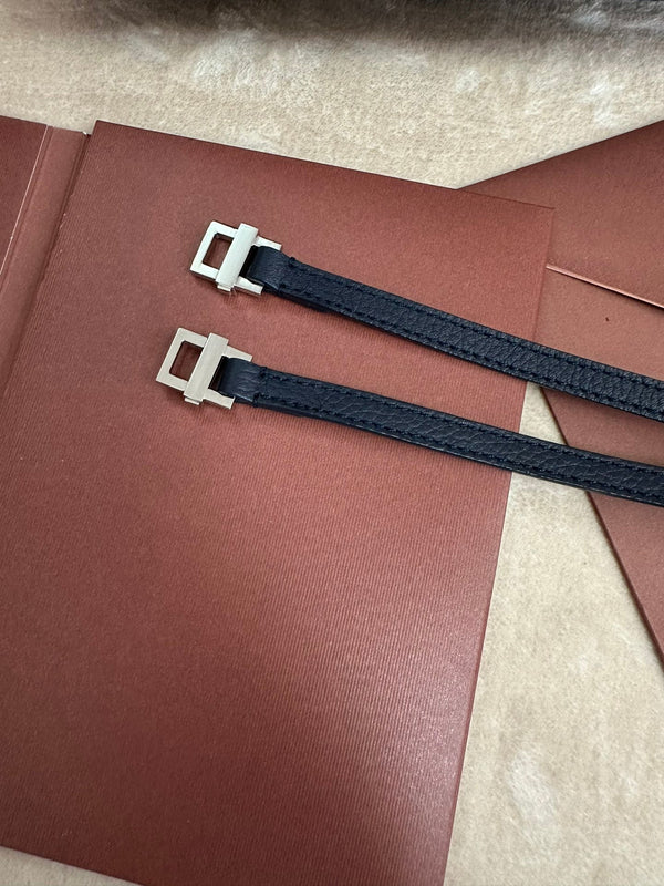 ZAINO CON TASCA EXTRA L23.5 IN PELLE DI VITELLO BLU NAVY CON FERRAMENTA ARGENTO