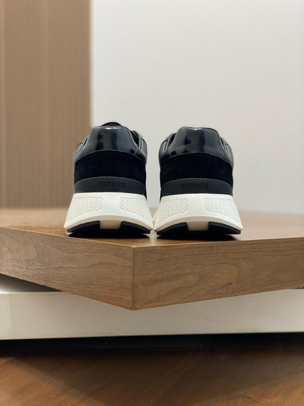 HM HOGAN SNEAKER BLACK CALFSKIN AND SUEDE