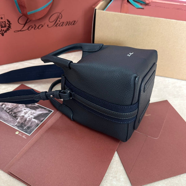 BORSA MICRO BALE IN PELLE DI VITELLO NERA 226599
