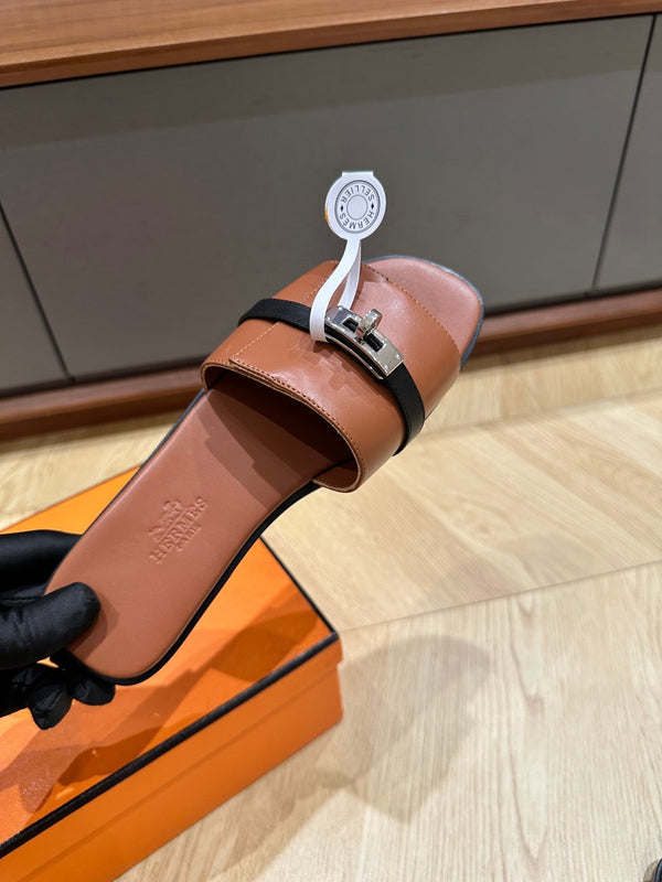 GABRIEL SANDAL CINNAMON CALFSKIN