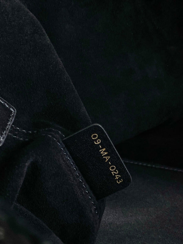 cd medium toujours 28 black tweed