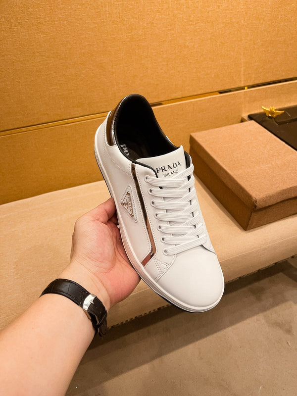 PRA SNEAKER IN WHITE CALFSKIN WITH GLOSSY GOLDEN